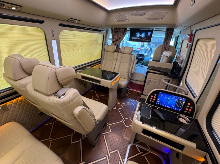 北京豪华考斯特租赁